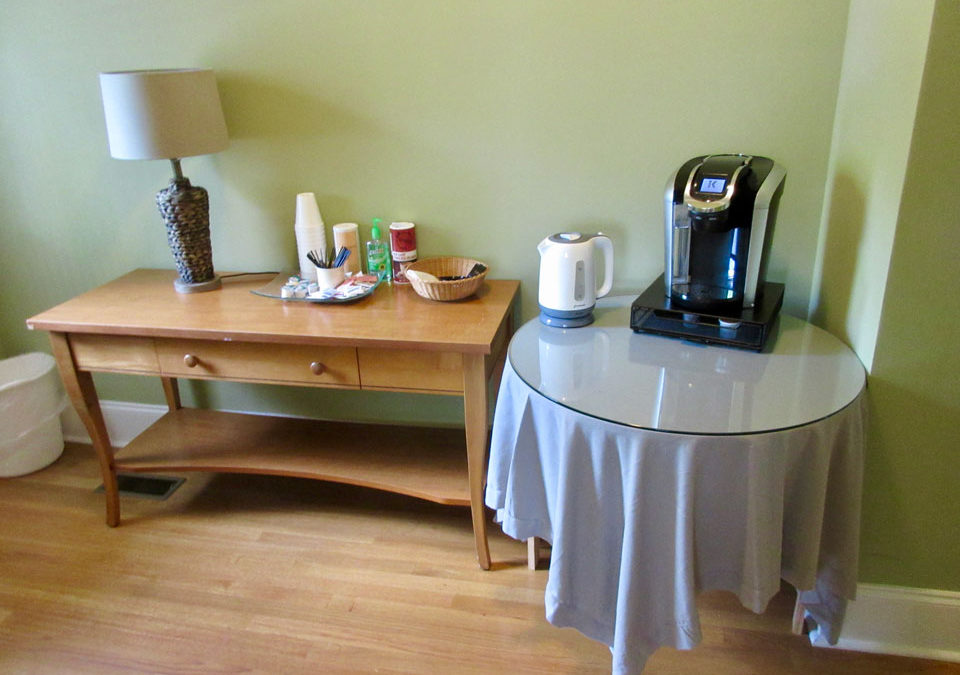 Camp Oak Hill Guest House Coffee Bar