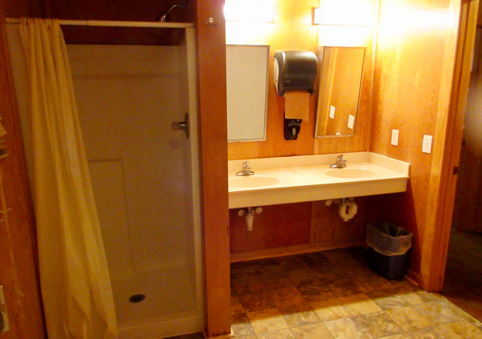 Camp Oak Hill Cabin Bathroom