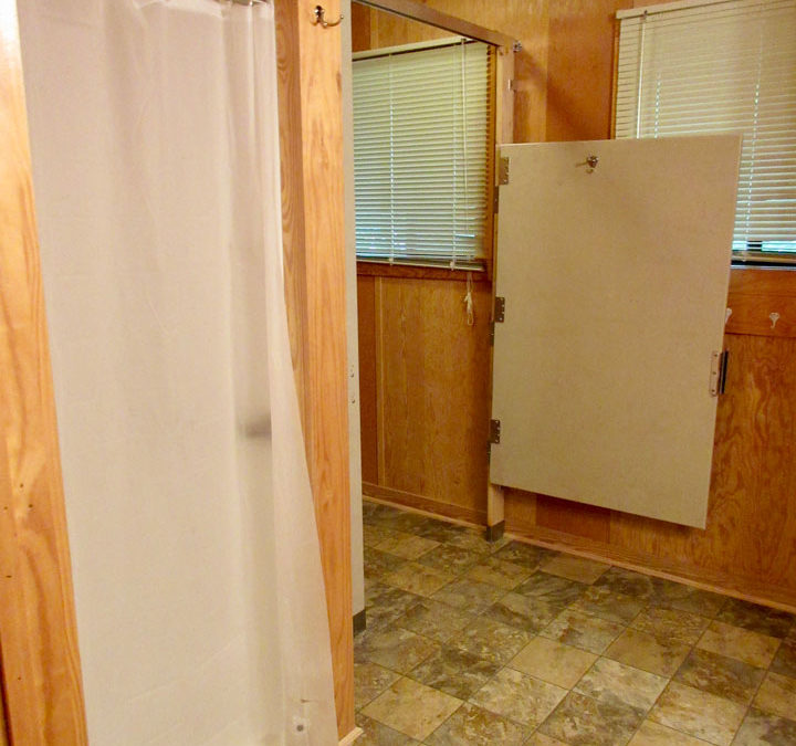 Camp Oak Hill Cabin Bathroom 2